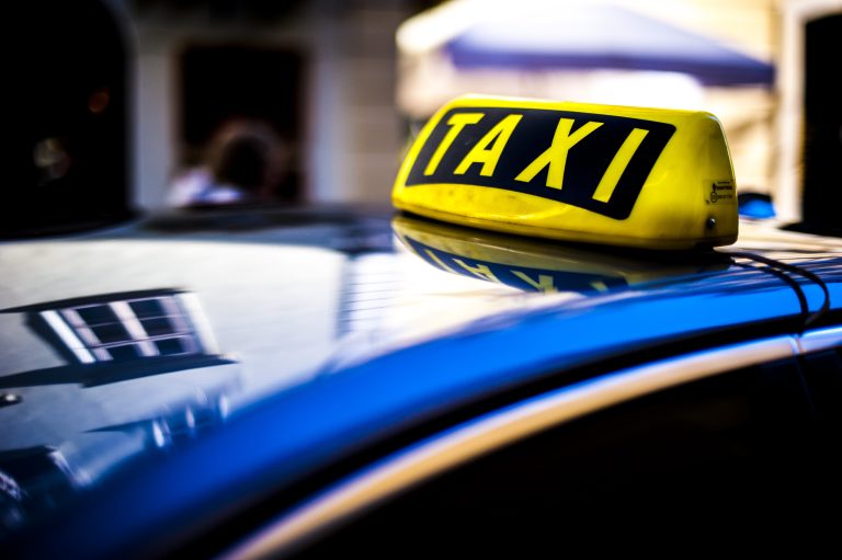 Taxi Almere Amsterdam